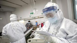 Coronavirus: China announces drop in new cases for third straight day