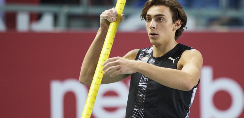 VIDEO. Le Suédois Armand Duplantis bat de nouveau le record du monde de la perche, en franchissant 6,18 mètres