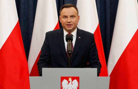 Comparaison entre les trajectoires respectives de l’Espagne et de la Pologne