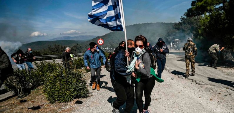 Émeutes en Grèce : les insulaires se rebellent violemment contre les camps de migrants, 62 blessés dont 52 policiers
