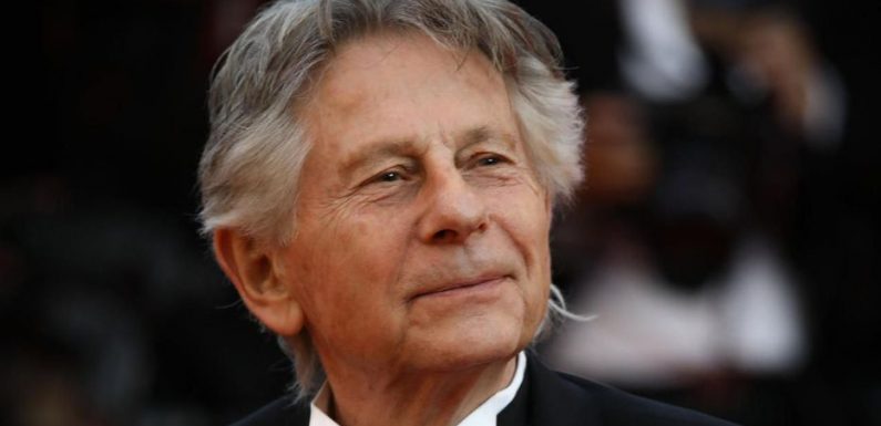 Des messages anti-Roman Polanski collés sur la façade de l’Académie des César