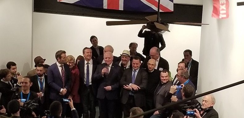 Les pro-Frexit et souverainistes ont célébré ensemble la sortie du Royaume-Uni de l’Union européenne