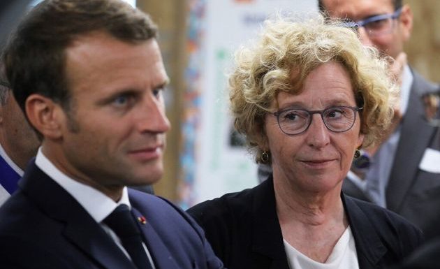 Congé pour enfant décédé: le gouvernement reconnaît une « erreur »