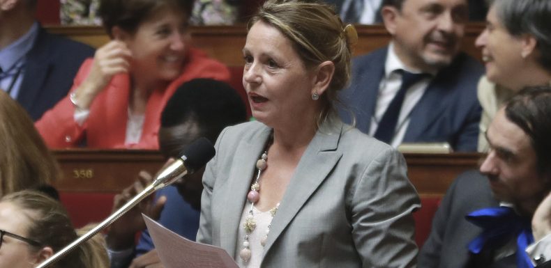 «Venez nous parler de dictature» : une députée LREM dénonce la dégradation de sa permanence
