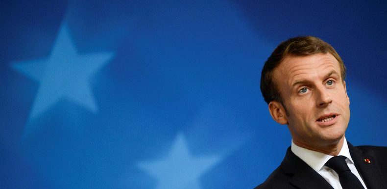 «Discuter avec la Russie, pas oublier ce qu’elle a fait» : Macron sur les relations franco-russes