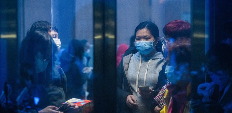 Comment s’organise la lutte contre l’«infodémie massive» liée au coronavirus ?