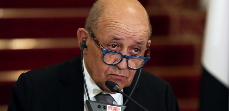 Arnaque au «faux Le Drian» : 10 et 14 ans de prison requis contre les prévenus