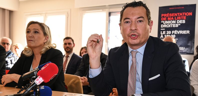 Municipales : Marine Le Pen soutient un ex-candidat LR à Sète et prône «l’union des droites»