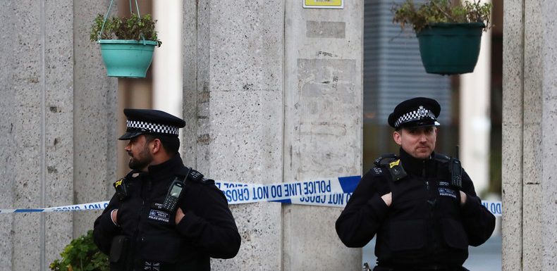 Un homme poignardé dans une mosquée à Londres, un suspect arrêté