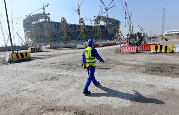 Mondial-2022 au Qatar: Vinci visé par une enquête pour « travail forcé »