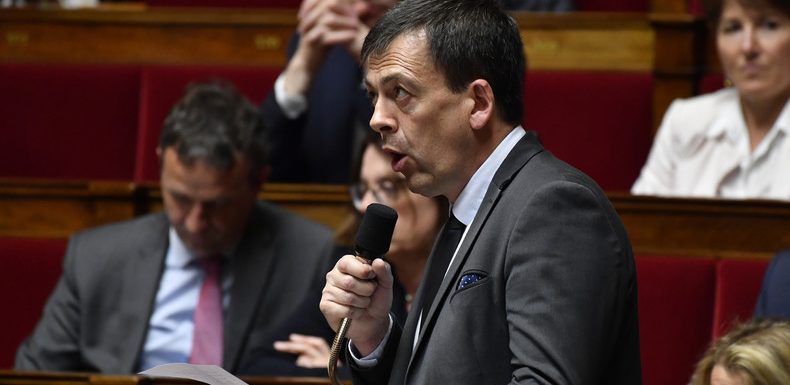 «La République c’est nous et vous n’êtes rien» : à l’Assemblée, un député MoDem charge les Insoumis