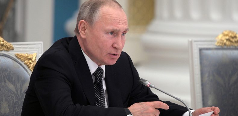 Poutine défend la police russe accusée de violences, mais exige de mettre un terme à l’arbitraire