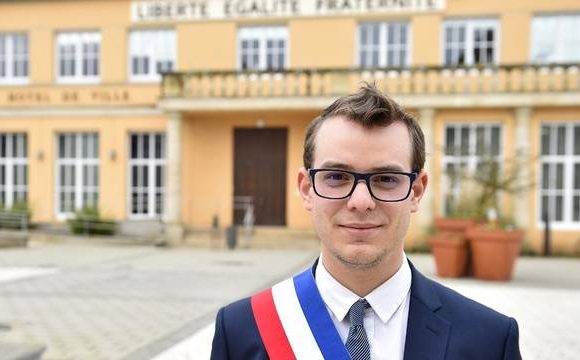 Rémy Dick, 25 ans et plus jeune maire de France prêt pour un nouveau mandat