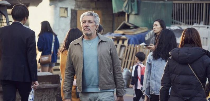 « #JeSuisLà » : « Partir sur un coup de tête prouve qu’on a encore un fond de jeunesse en soi » estime Alain Chabat