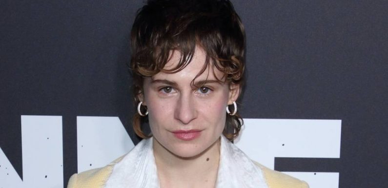 VIDEO. Christine and the Queens et Charli XCX s’en prennent à la domination masculine dans la musique