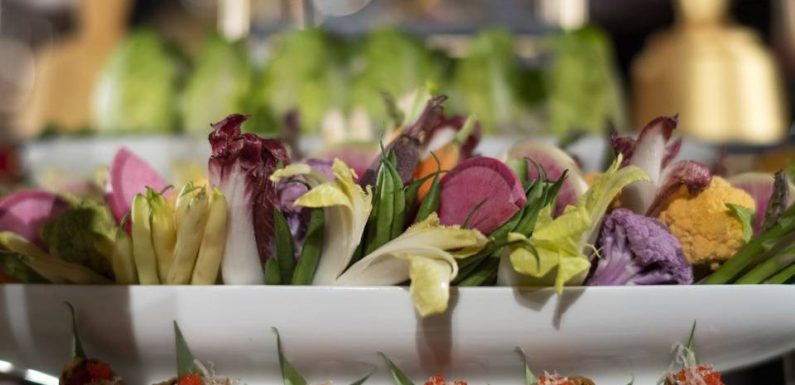Oscars 2020 : Le menu sera « majoritairement » vegan, mais le saumon et le caviar seront toujours là