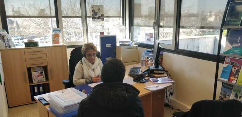 Pourquoi plus d’un tiers des 16-25 ans sans emploi ni formation sont « invisibles » des pouvoirs publics