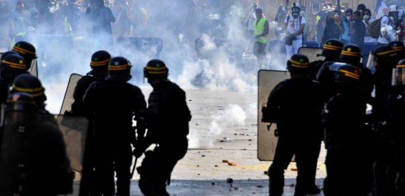 Non, un homme en fauteuil roulant n’a pas été renversé par les CRS à Montpellier lors de l’acte 64 des « gilets jaunes »