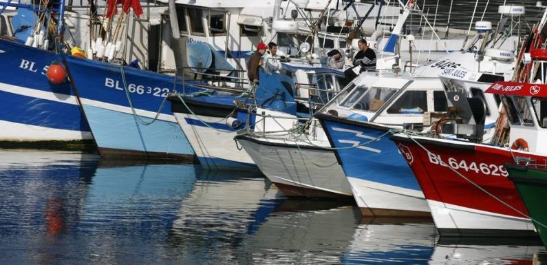 Brexit: Pour Jean-Yves Le Drian, la pêche est « une priorité absolue »