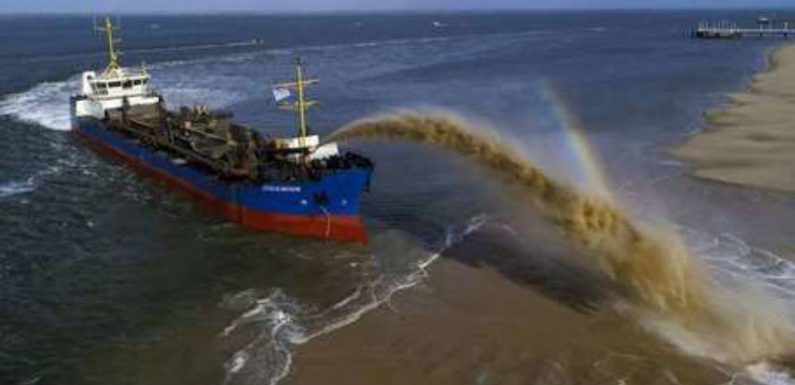 Bassin d’Arcachon : Pourquoi faut-il réensabler les plages du Pyla avec une drague aspiratrice ?