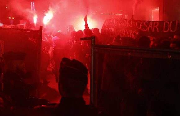 César 2020 : « Enfermez Polanski ! Libérez nos camarades ! »… Comment des militantes féministes ont tenté d’envahir le tapis rouge