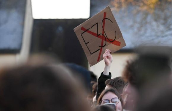 Réforme du bac : Elèves « sous pression », complexité… Un rapport critique les E3C et le système des spécialités