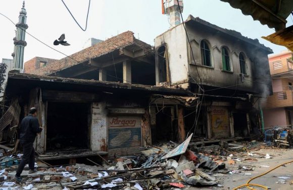 Inde : Cette vidéo montre bien une mosquée attaquée à New Delhi