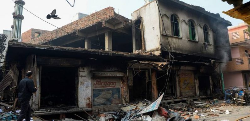 Inde : Cette vidéo montre bien une mosquée attaquée à New Delhi