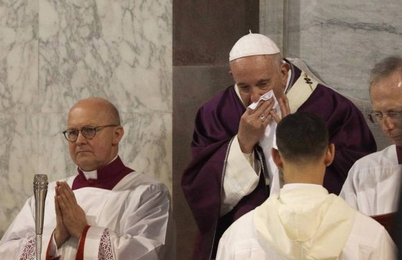 Vatican : Le pape François, « légèrement indisposé », annule sa présence à une messe