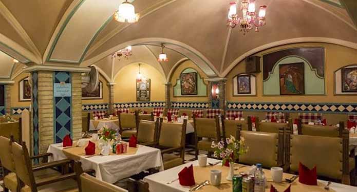 A hotel, two restaurants sealed off for allowing customers to dance
