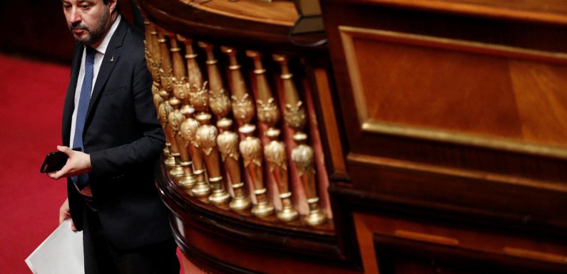 Italie : Matteo Salvini devant la justice pour avoir bloqué un bateau de migrants