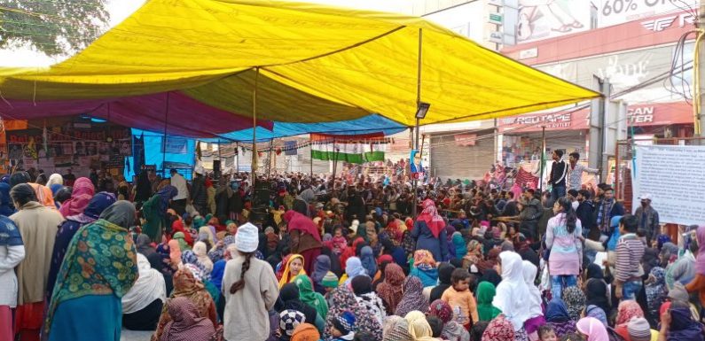 Malgré les critiques, un mouvement mené par des femmes en Inde maintient son combat contre la Loi sur la citoyenneté