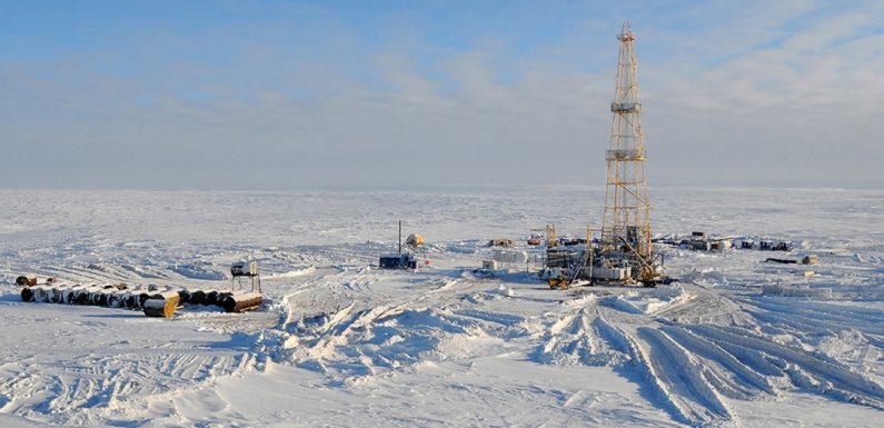 Moscow Outlines $231Bln Plan for Arctic Oil Development