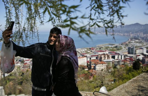 A halal guide to mind-blowing sex is teaching Muslim women how to set the bed on fire