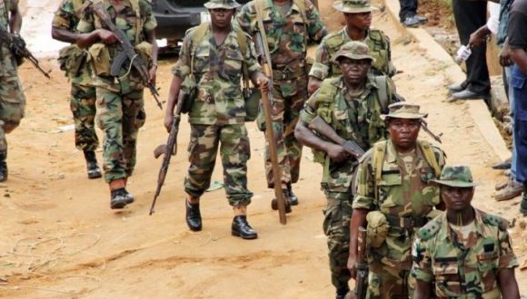 Nigeria : un soldat tue 4 de ses collègues et se tire une balle dans la tête