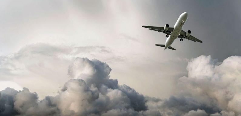 Un vol avec 172 passagers à bord évite des tirs de missiles en Syrie et atterrit d’urgence