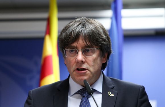 À Perpignan, l’indépendantiste catalan Carles Puigdemont accueilli en rock star pour un meeting « historique »