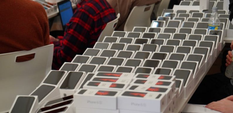 Le Japon fait parvenir 2000 iPhone aux passagers d’un bateau contaminé par le coronavirus