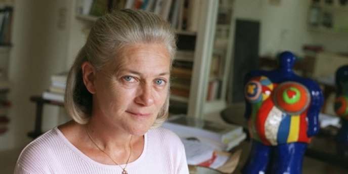 Elisabeth Badinter déplore qu' »en dehors de Marine Le Pen », plus personne ne défende la laïcité
