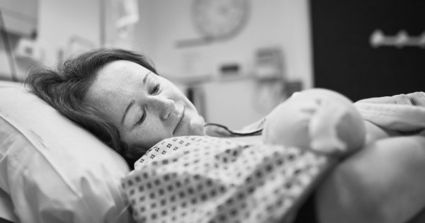 Avec #MonPostPartum, les mamans brisent le tabou sur les suites de couches