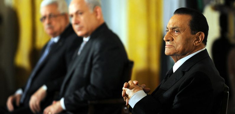 Israël et les Palestiniens saluent la diplomatie d’Hosni Moubarak au Moyen-Orient