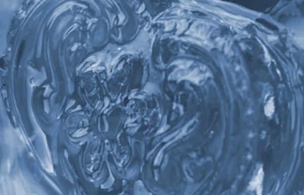 La «colle» de moules pour réparer les coeurs brisés