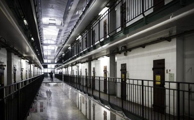 «Ça risque d’être une hécatombe» : la grande crainte d’une épidémie de Covid-19 en prison