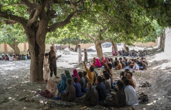 Des élèves afghans à l’abri du froid grâce à une nouvelle école