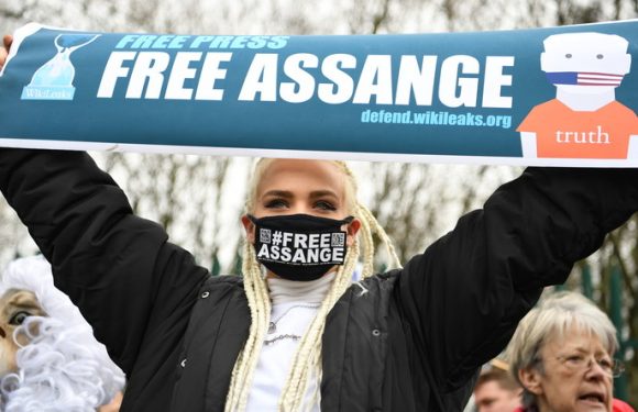 Le parlement genevois demande au gouvernement suisse d’accorder un visa humanitaire à Assange