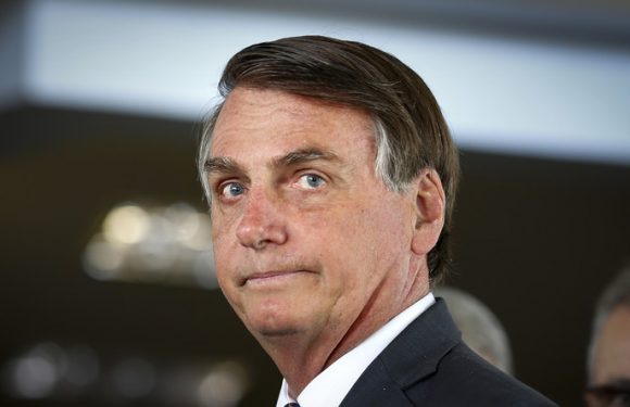 Cible des critiques au Congrès, Bolsonaro appelle ses partisans à manifester en sa faveur