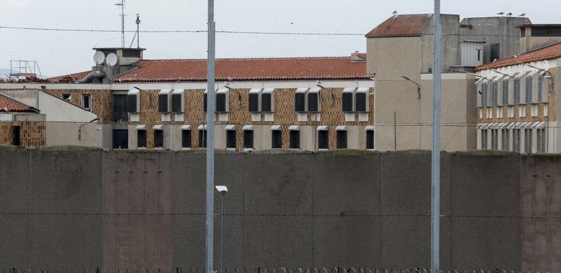 Coronavirus : Belloubet tente d’apaiser la crise dans les prisons