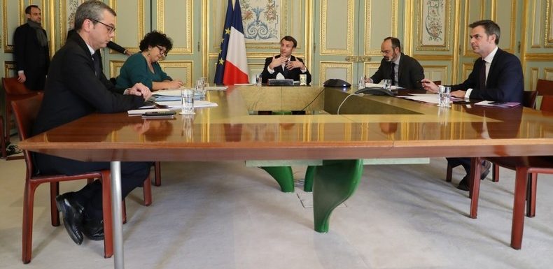 Coronavirus : la confiance des Français dans l’exécutif s’effondre, selon un sondage