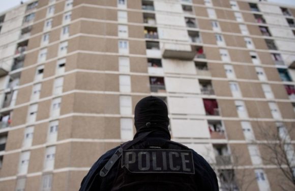Confinement : des policiers victimes d’un guet-apens à Saint-Denis