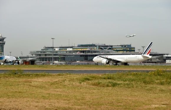 Coronavirus: exploitation d’Orly suspendue, nationalisation d’Air France pas exclue